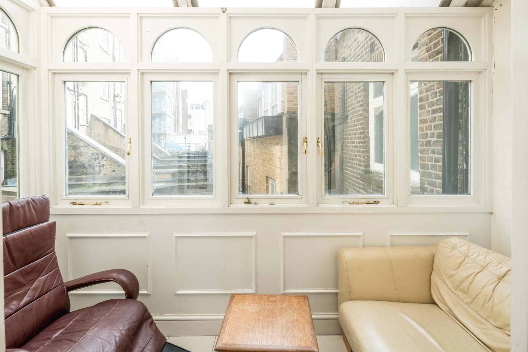 Four Beds By The Station Londra